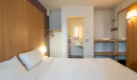 B&B